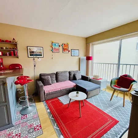 Lumineux Avec Balcon, Centre, A 200m De La Plage, Proche Commerces Et Marche - Fr-1-433-119 公寓 *